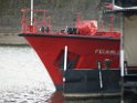 Feuerloeschboot 10-2      P094